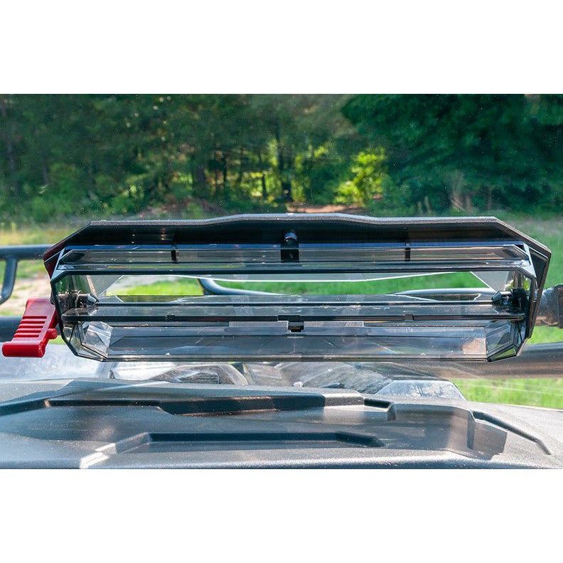 Load image into Gallery viewer, Seizmik Toolless Versa-Vent Scratch Resistant Polycarbonate Windshield
