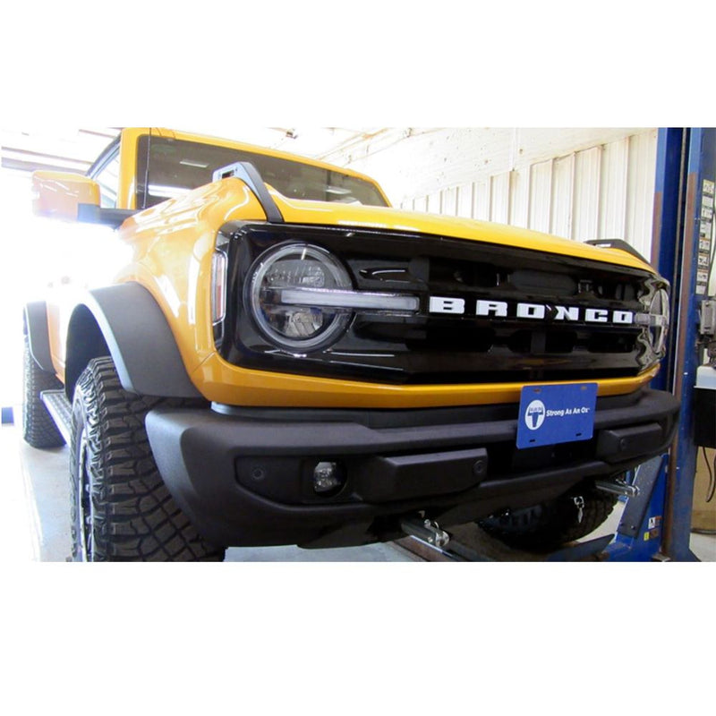 Load image into Gallery viewer, Blue Ox Avail Tow Bar (10,000 lbs. capacity) &amp; Baseplate Combo fits Select Ford Bronco with STANDARD BUMPER (without D&#39;Rings)
